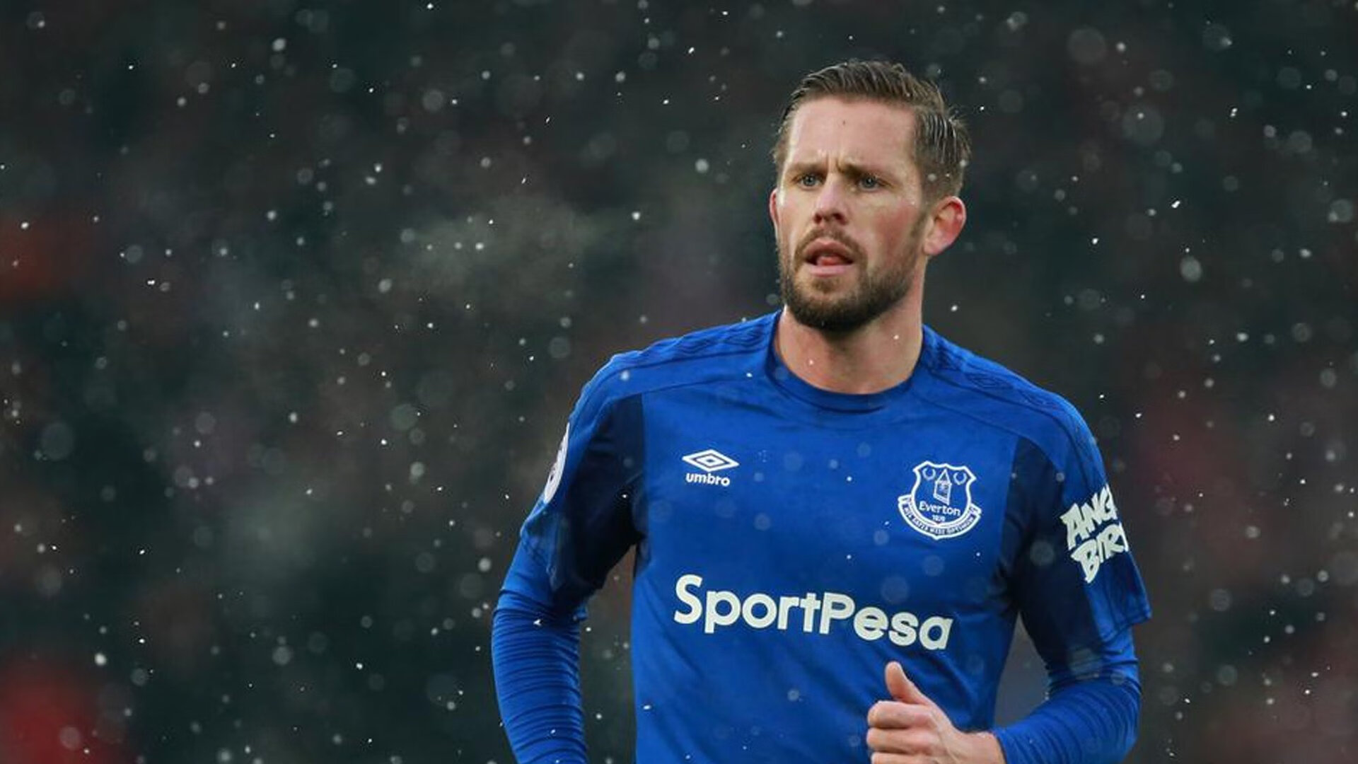 德罗赞跨洋带队,广东队主场力克快船,一场定义唯一的篮球对话