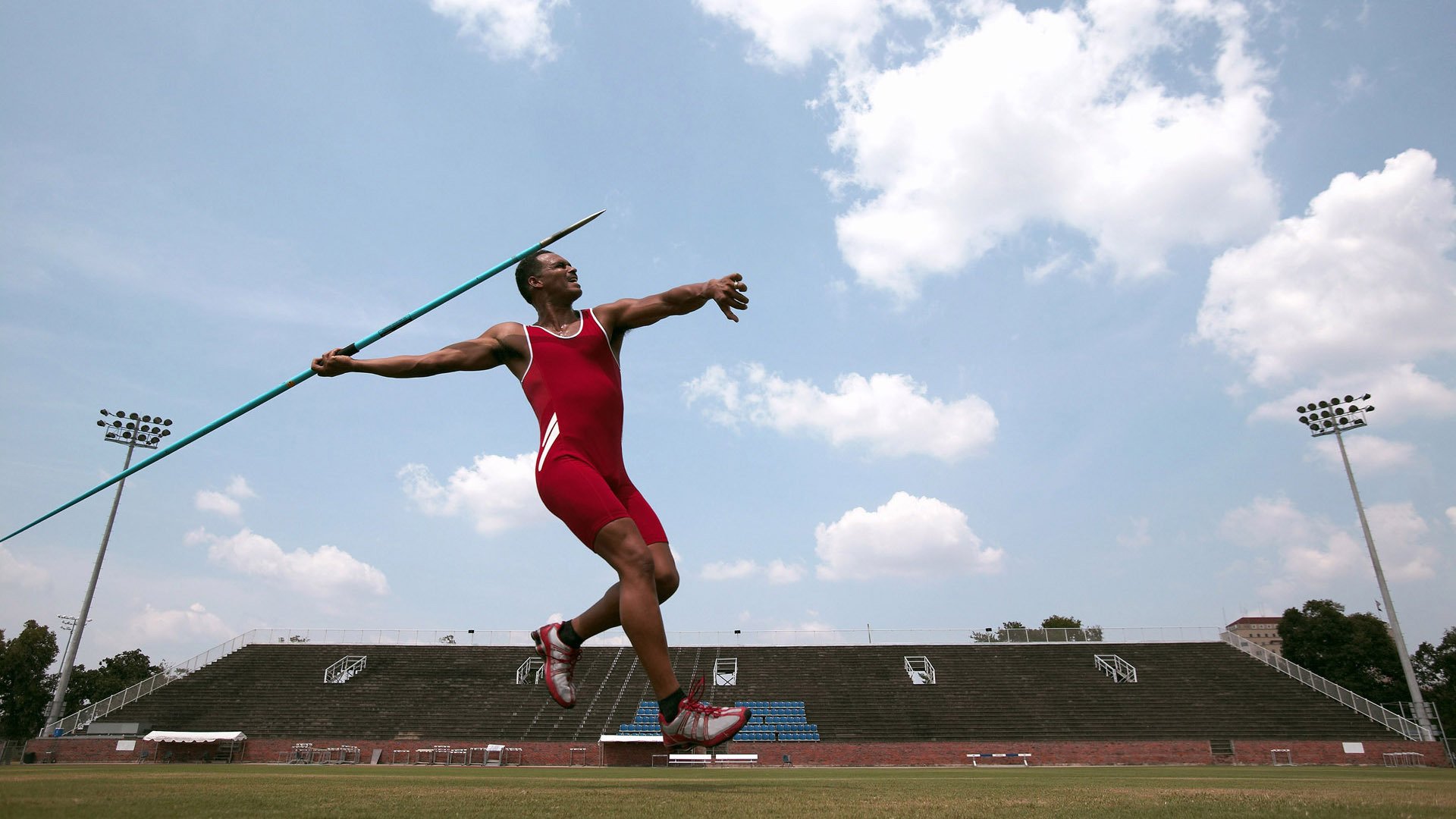 伊朗稳稳拿下尤文，戈麦斯关键回合不手软，波斯铁骑如何撕碎意式防线？